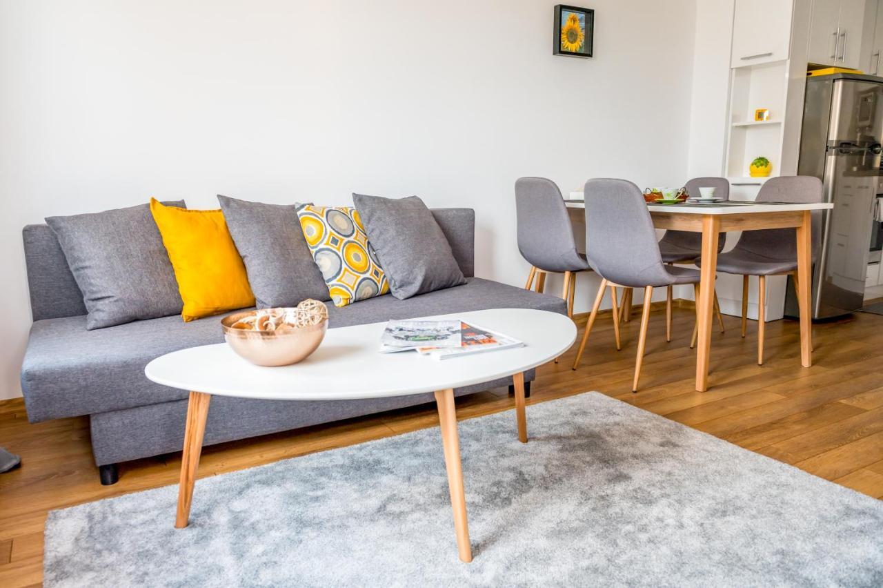 City View Apartment With 2 Bedrooms And Free Garage Blagoevgrad Exteriör bild